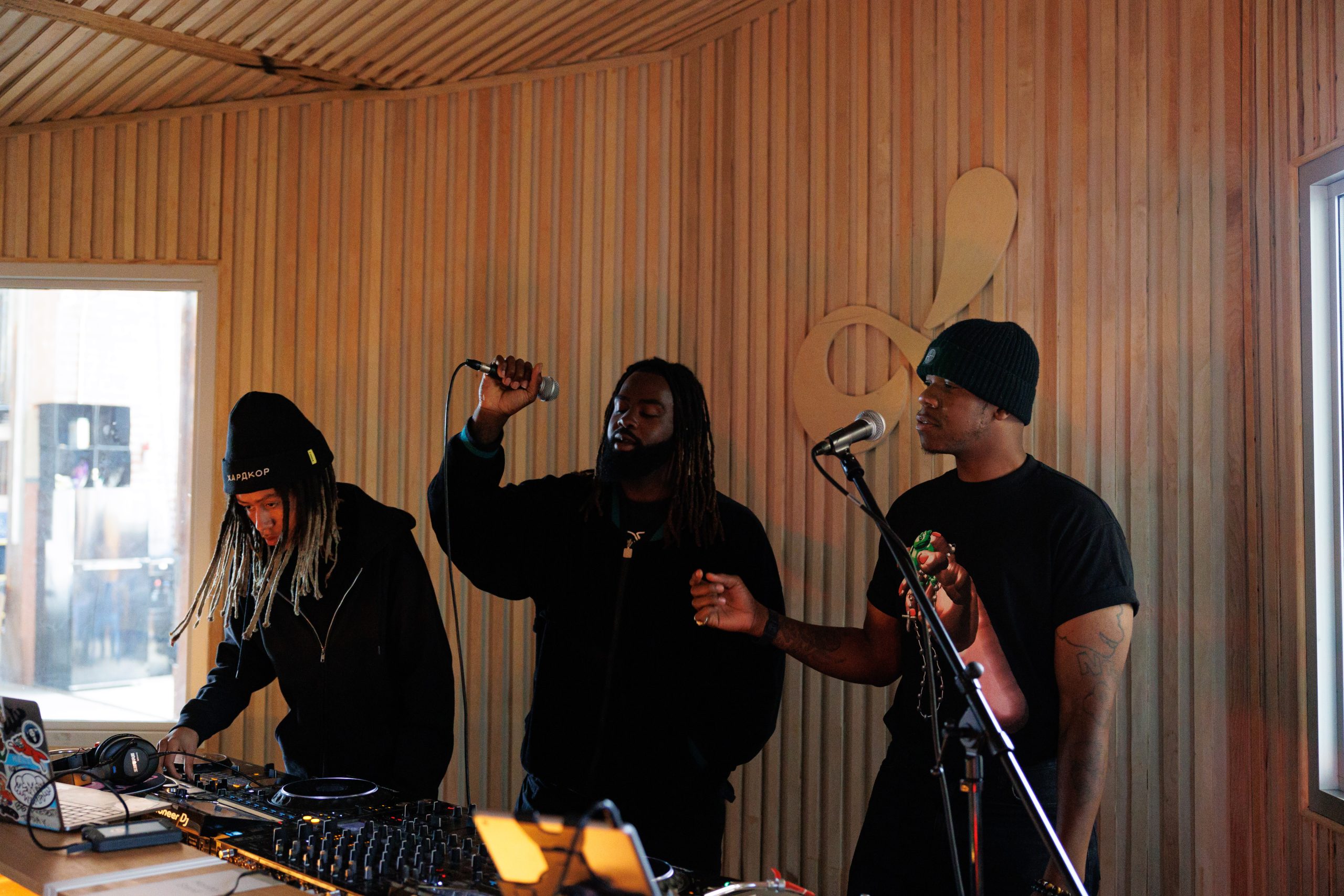 HiTech — guest session (06.08.23) - dublab, image size:2560x1707